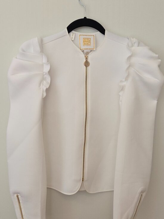 EMILY MCCARTHY Jackets & Blazers - Emily McCarthy Ava Scuba Jacket White Gold Zip XS | NWOT